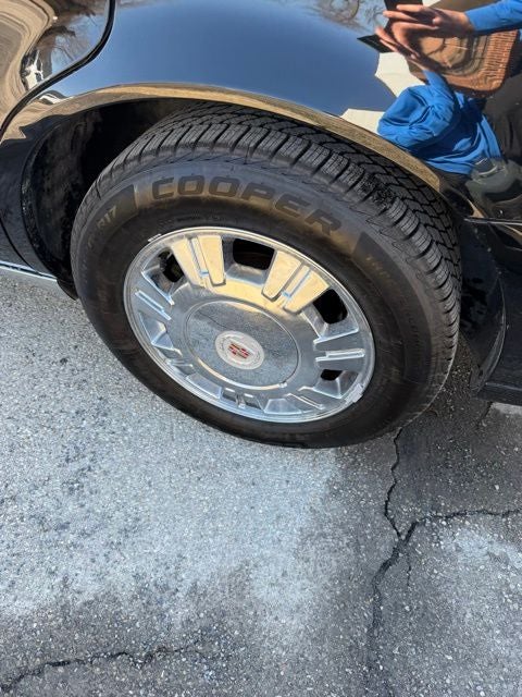 2011 Cadillac DTS Base