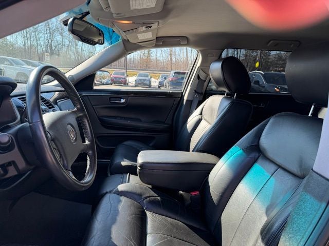 2011 Cadillac DTS Base