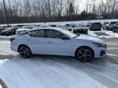 2025 Nissan Altima 2.5 SR