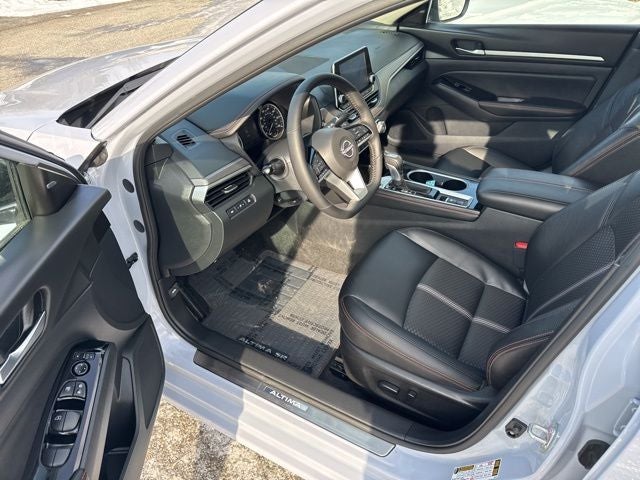 2025 Nissan Altima 2.5 SR