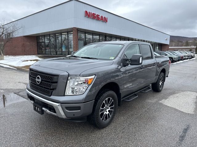 2024 Nissan Titan SV