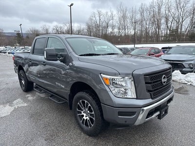 2024 Nissan Titan SV
