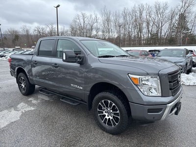 2024 Nissan Titan SV