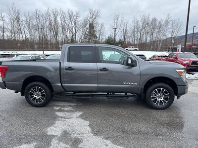 2024 Nissan Titan SV