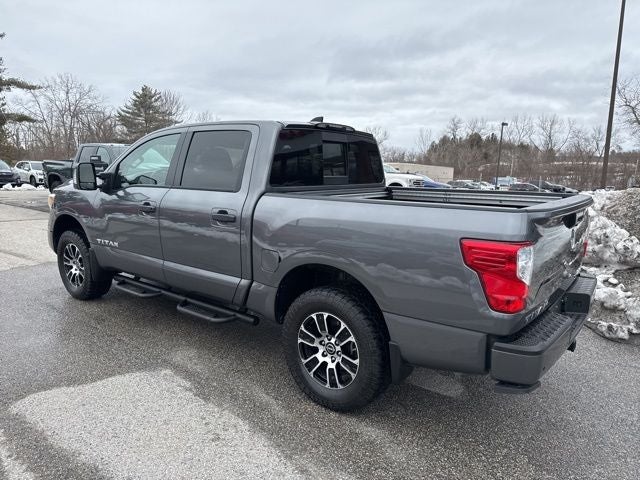 2024 Nissan Titan SV