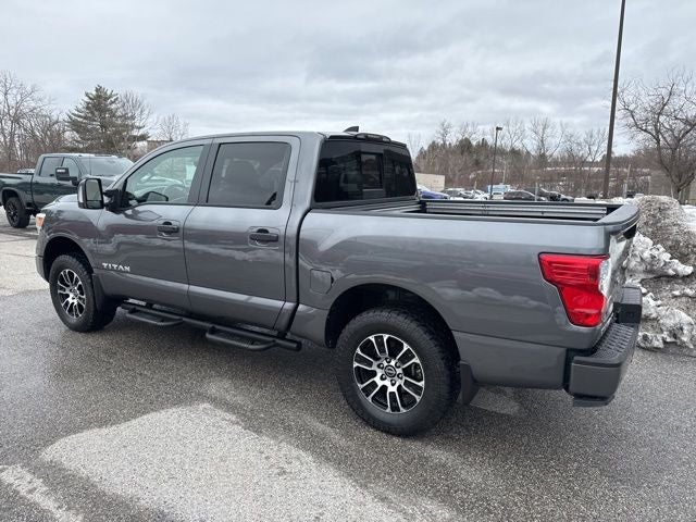 2024 Nissan Titan SV