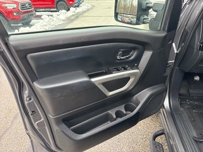 2024 Nissan Titan SV