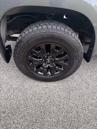 2023 Nissan Frontier SV