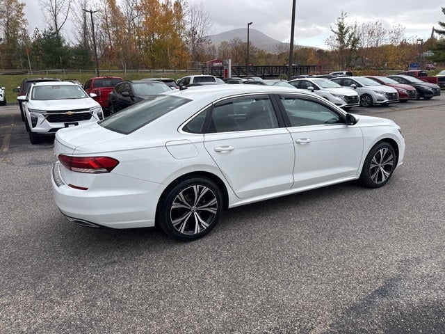 2021 Volkswagen Passat 2.0T SE