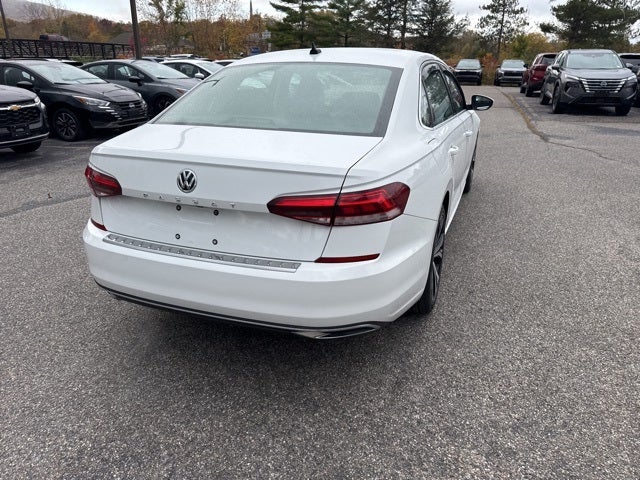 2021 Volkswagen Passat 2.0T SE
