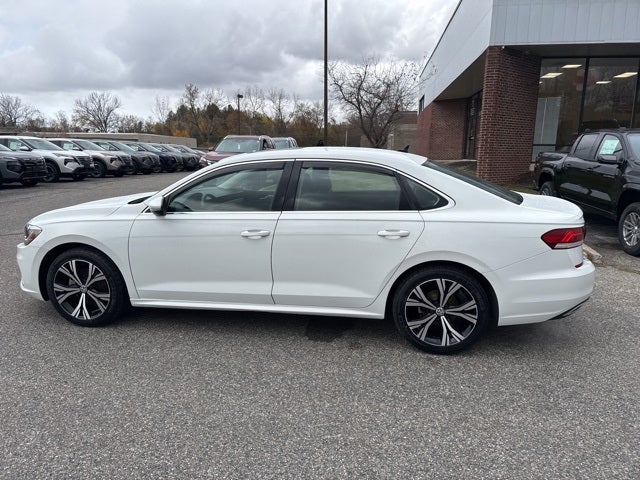 2021 Volkswagen Passat 2.0T SE