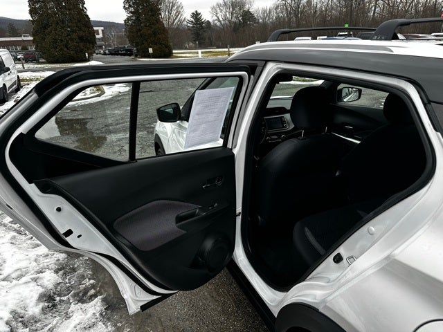 2020 Nissan Kicks SV