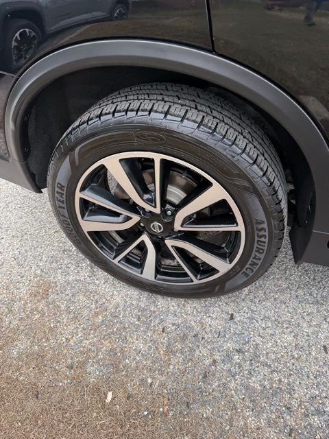2020 Nissan Rogue SL