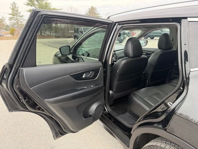 2020 Nissan Rogue SL