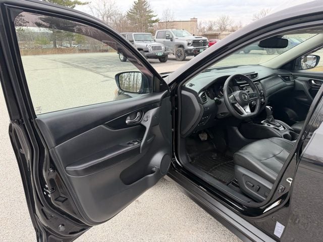 2020 Nissan Rogue SL