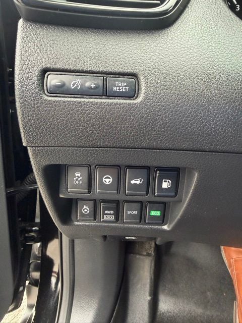 2020 Nissan Rogue SL