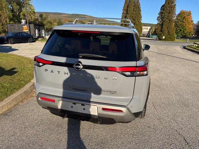 2022 Nissan Pathfinder Platinum