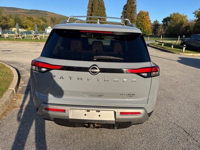 2022 Nissan Pathfinder Platinum