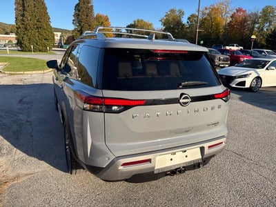 2022 Nissan Pathfinder Platinum