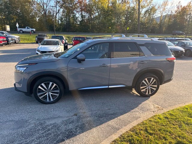 2022 Nissan Pathfinder Platinum