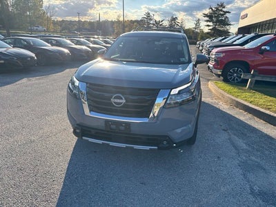 2022 Nissan Pathfinder Platinum