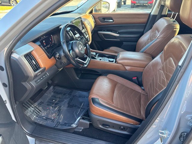2022 Nissan Pathfinder Platinum