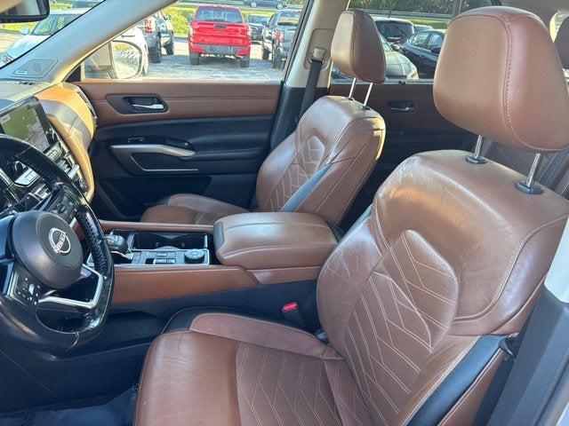2022 Nissan Pathfinder Platinum