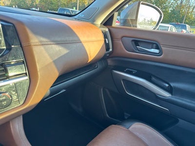 2022 Nissan Pathfinder Platinum