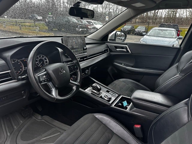 2024 Mitsubishi Outlander SE Black Edition