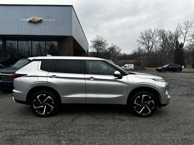 2024 Mitsubishi Outlander SE Black Edition