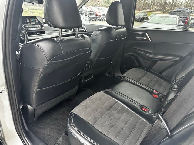 2024 Mitsubishi Outlander SE Black Edition