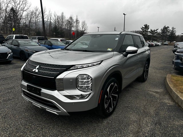 2024 Mitsubishi Outlander SE Black Edition