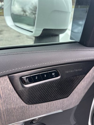 2022 Volvo XC90 T6 Inscription