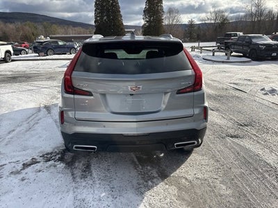 2024 Cadillac XT4 Premium Luxury