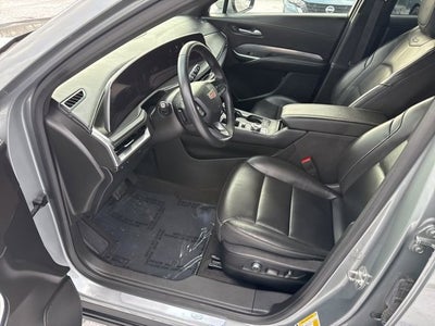 2024 Cadillac XT4 Premium Luxury