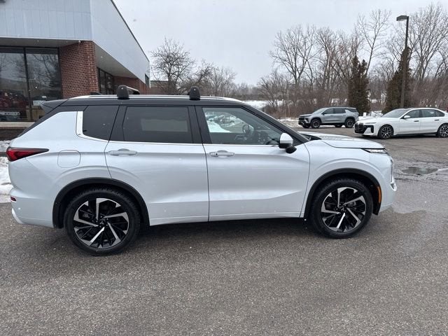 2024 Mitsubishi Outlander SEL