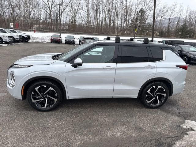 2024 Mitsubishi Outlander SEL