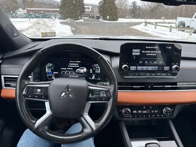 2024 Mitsubishi Outlander SEL
