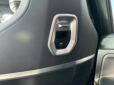 2025 BMW 7 Series 740i xDrive