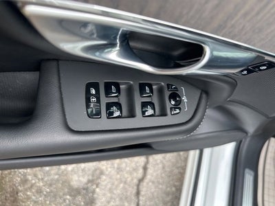 2022 Volvo XC90 Inscription